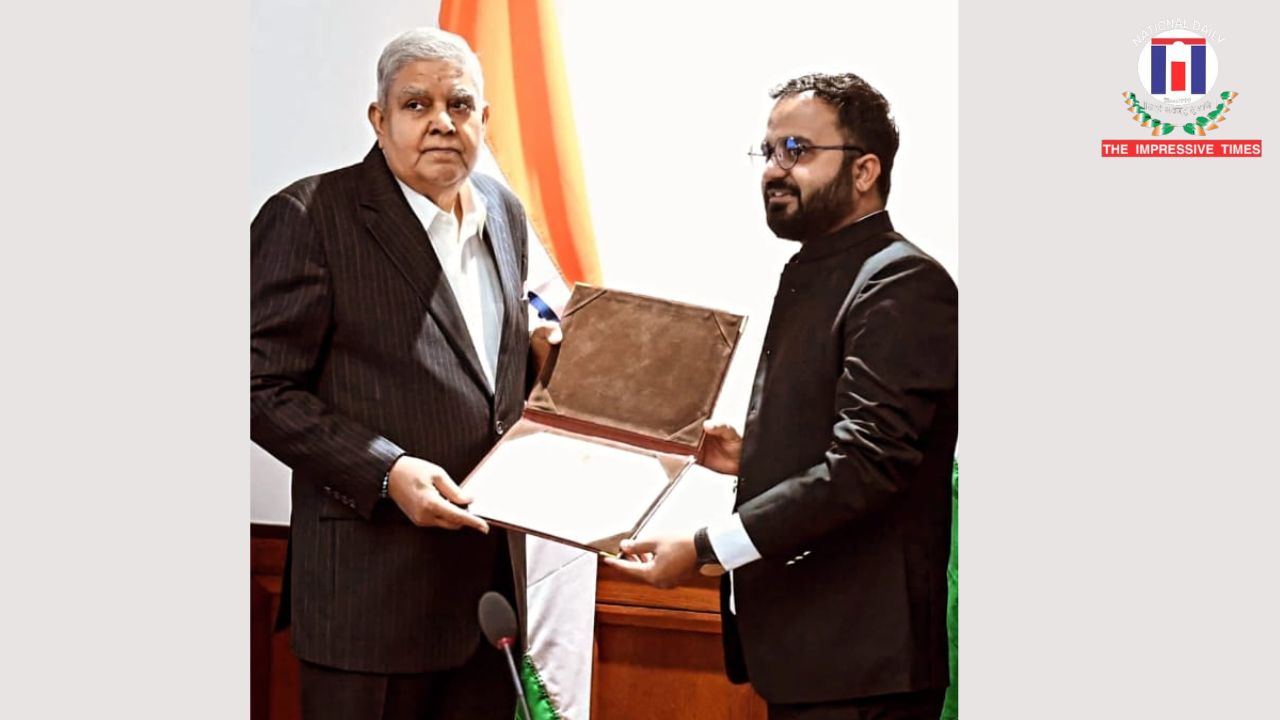 Vice President Jagdeep Dhankhar Honors Munish Jangda of Dumarkhana Kalan for Outstanding Contributions