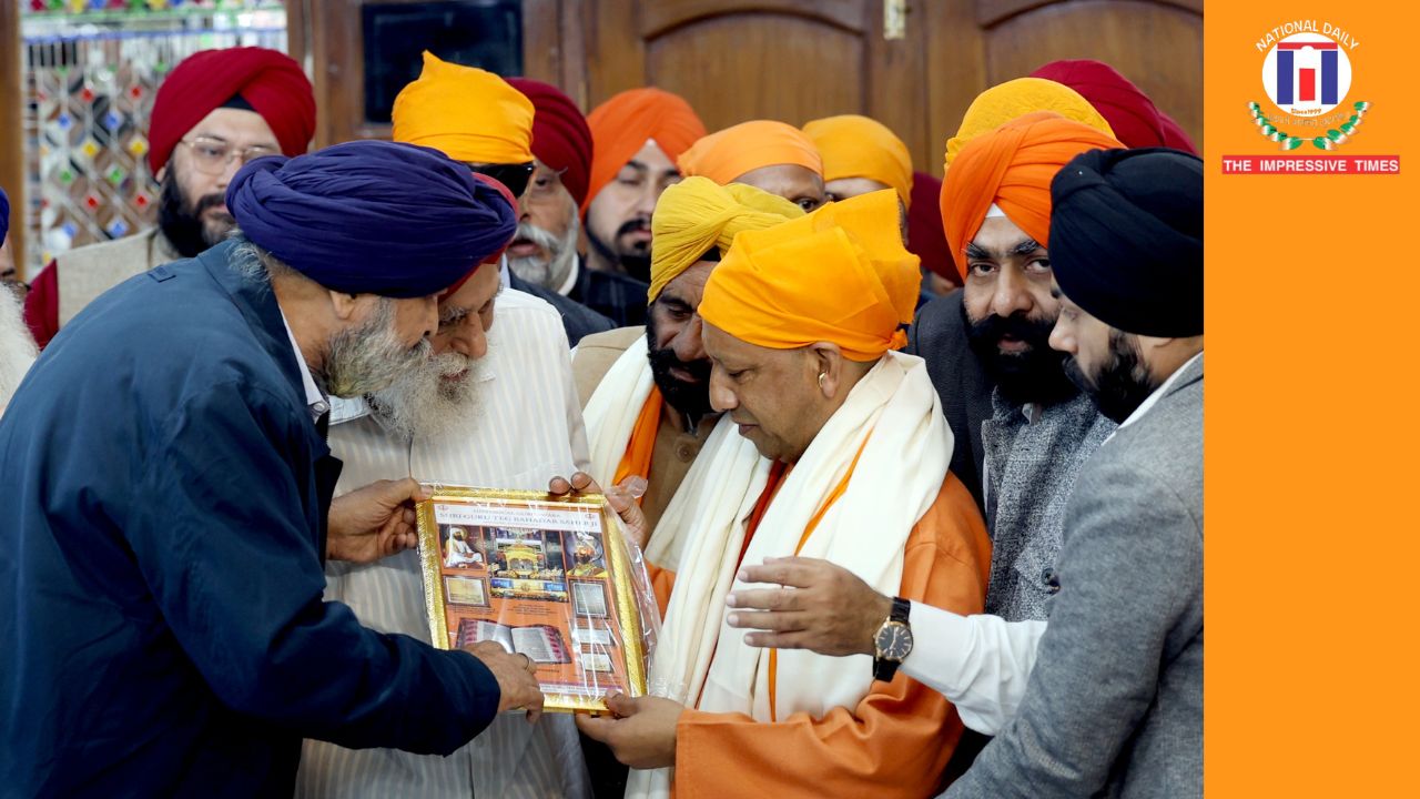 CM Yogi attends the program organized on the martyrdom day of Guru Teg Bahadur Ji