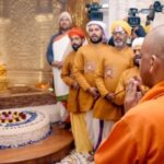 Yogi Adityanath Performs Aarti at Ram Temple on Its First Anniversary