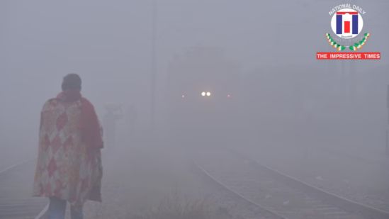 Delhi Engulfed in Dense Fog: Over 100 Flights Delayed at IGI, 26 Trains Disrupted