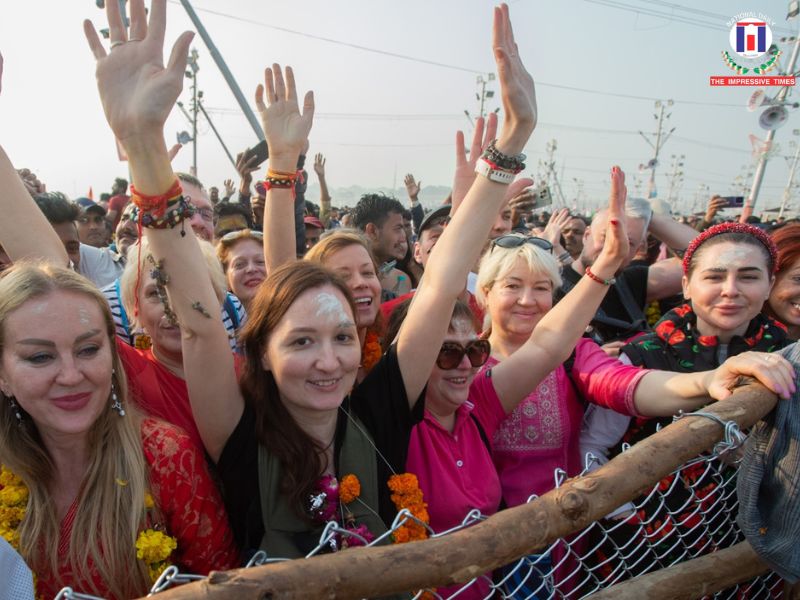 65 Lakh Devotees Flock to Ayodhya Darshan Hours Extended to 18 Amid Tight Security