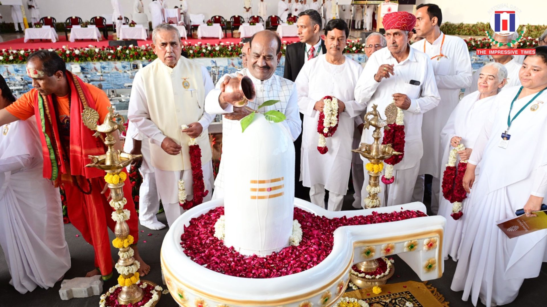 Lok Sabha Speaker Shri Om Birla inaugurated the Dadi Prakashmani Wisdom Park at the Brahma Kumaris World Headquarters in Mount Abu on the auspicious occasion of Mahashivratri on 26 February, 2025.