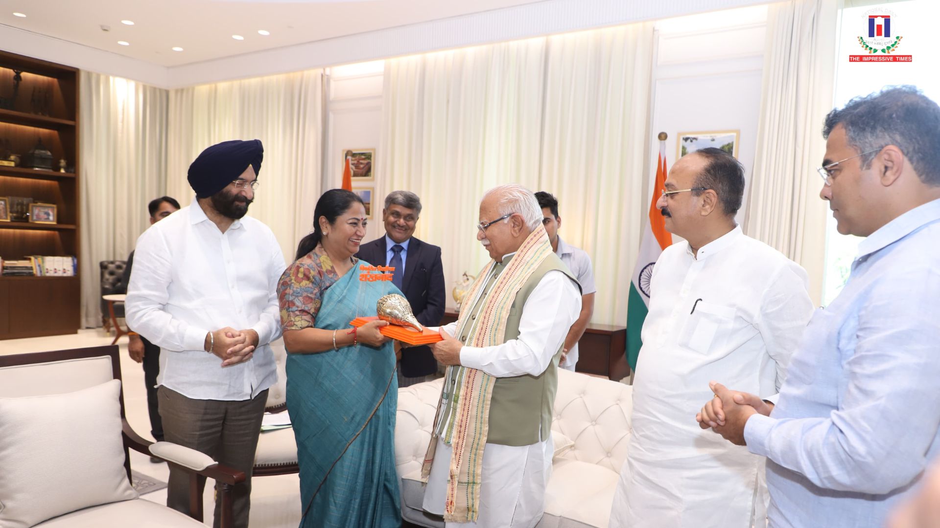 Union Minister Manohar Lal & Delhi CM Rekha Gupta hold High-Level Meeting to tackle Key Urban Development Challenges