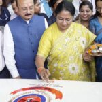 Delhi Gets a Mobile Forensic Laboratory; CM Rekha Gupta Flags Off the Mobile Forensic Science Lab Van