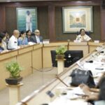 Chief Minister Holds Key Meeting along with Health Minister Dr. Pankaj Kumar Singh and Medical Superintendents of Delhi Hospitals
