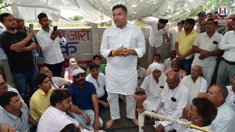 PWD Minister Parvesh Sahib Singh Ends Farmers’ Strike in Daulatpur