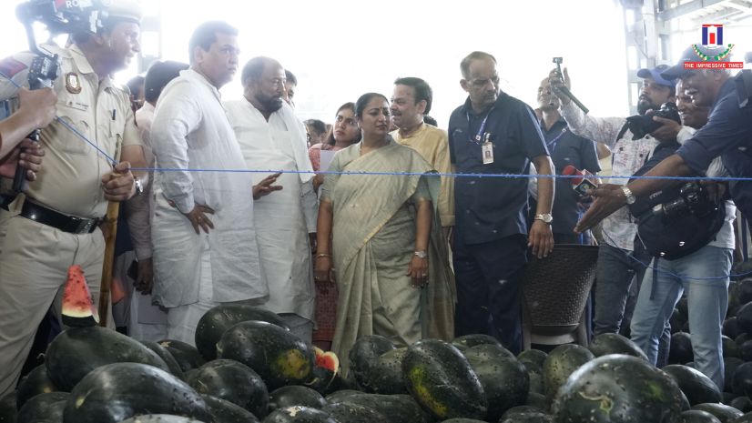CM Rekha Gupta visits Azadpur Mandi; Expresses displeasure over poor conditions and announces major reforms