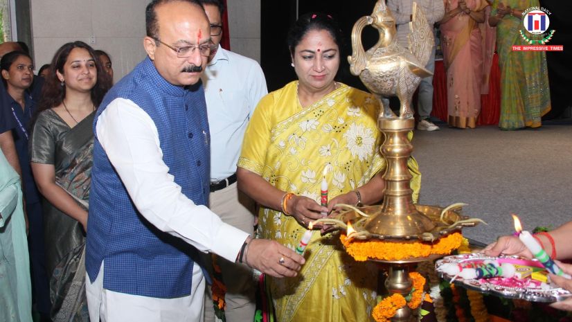 Chief Minister Rekha Gupta Felicitated Class 10 and 12 Toppers