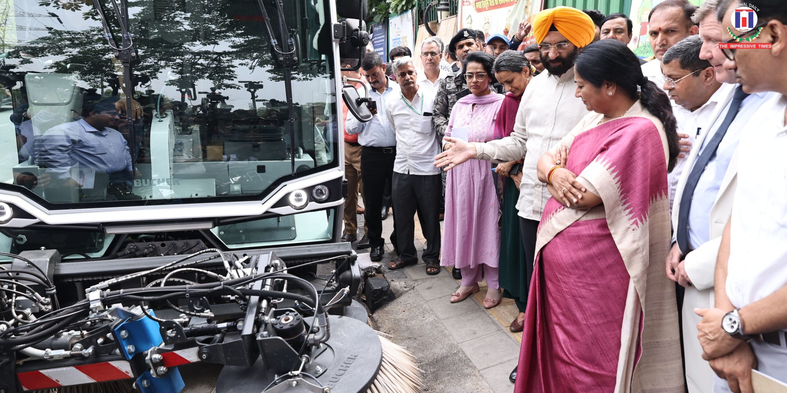 Chief Minister Rekha Gupta inspects state-of-the-art MRS and anti-smog gun machines