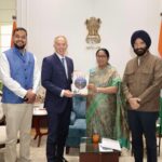 Chief Minister Smt. Rekha Gupta calls on Former British Prime Minister Mr. Tony Blair