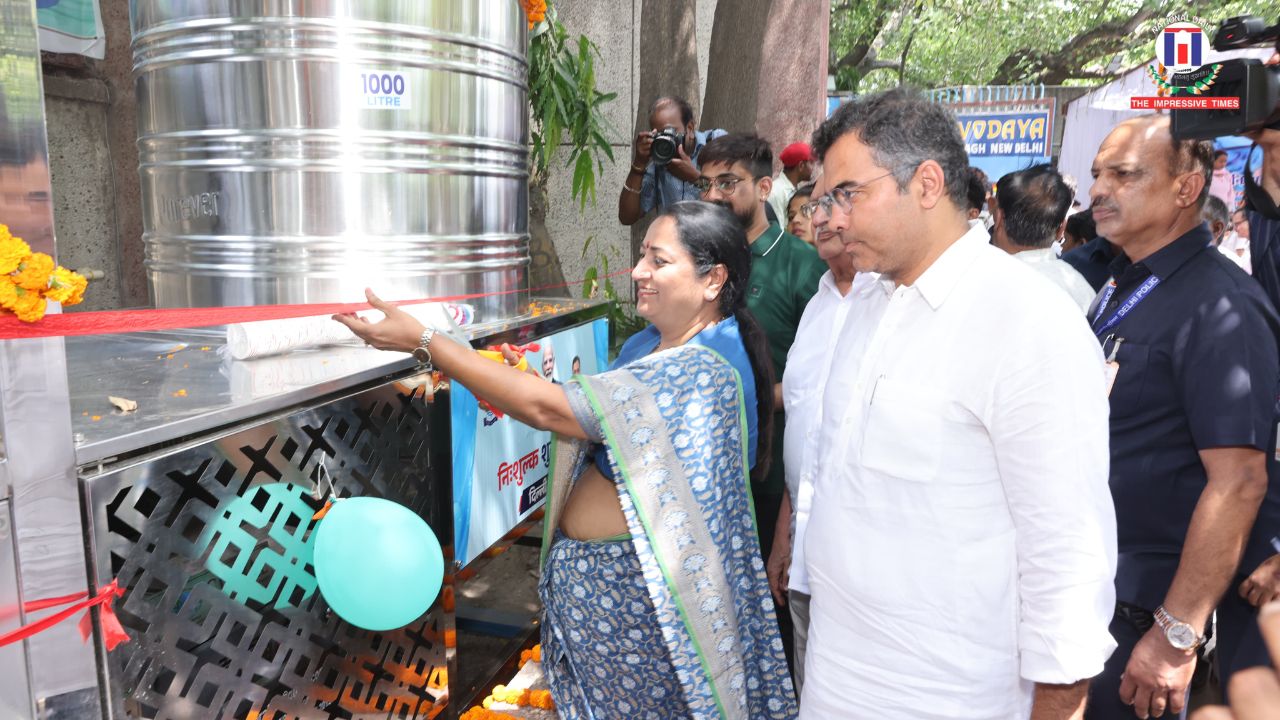 Delhi CM Rekha Gupta Launches Water ATM on Nirjala Ekadashi, Vows to Ensure Safe Drinking Water for All