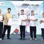 Dr Mansukh Mandaviya Performs Yoga along with over 1500 enthusiasts at Indira Gandhi Stadium in Delhi to celebrate 11th International Day of Yoga 2025