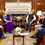 CM meets Union Finance Minister, urges for an increase in borrowing limit of Himachal