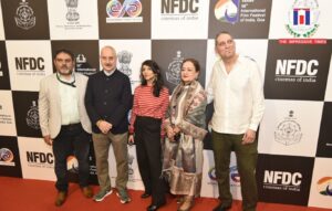 Anupam Kher Delivers Powerful Message on Perseverance in Masterclass