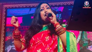 Folk singer Nitu Navgeet enthralls devotees with folk and devotional songs at Sonpur Mela
