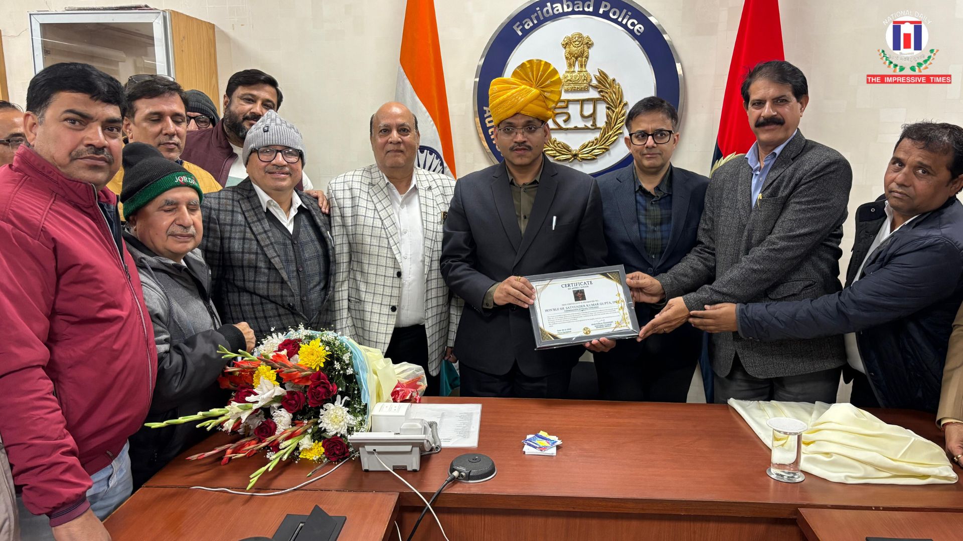 Faridabad Vyapar Mandal felicitates CP Satendra Kumar Gupta for strong action against crime