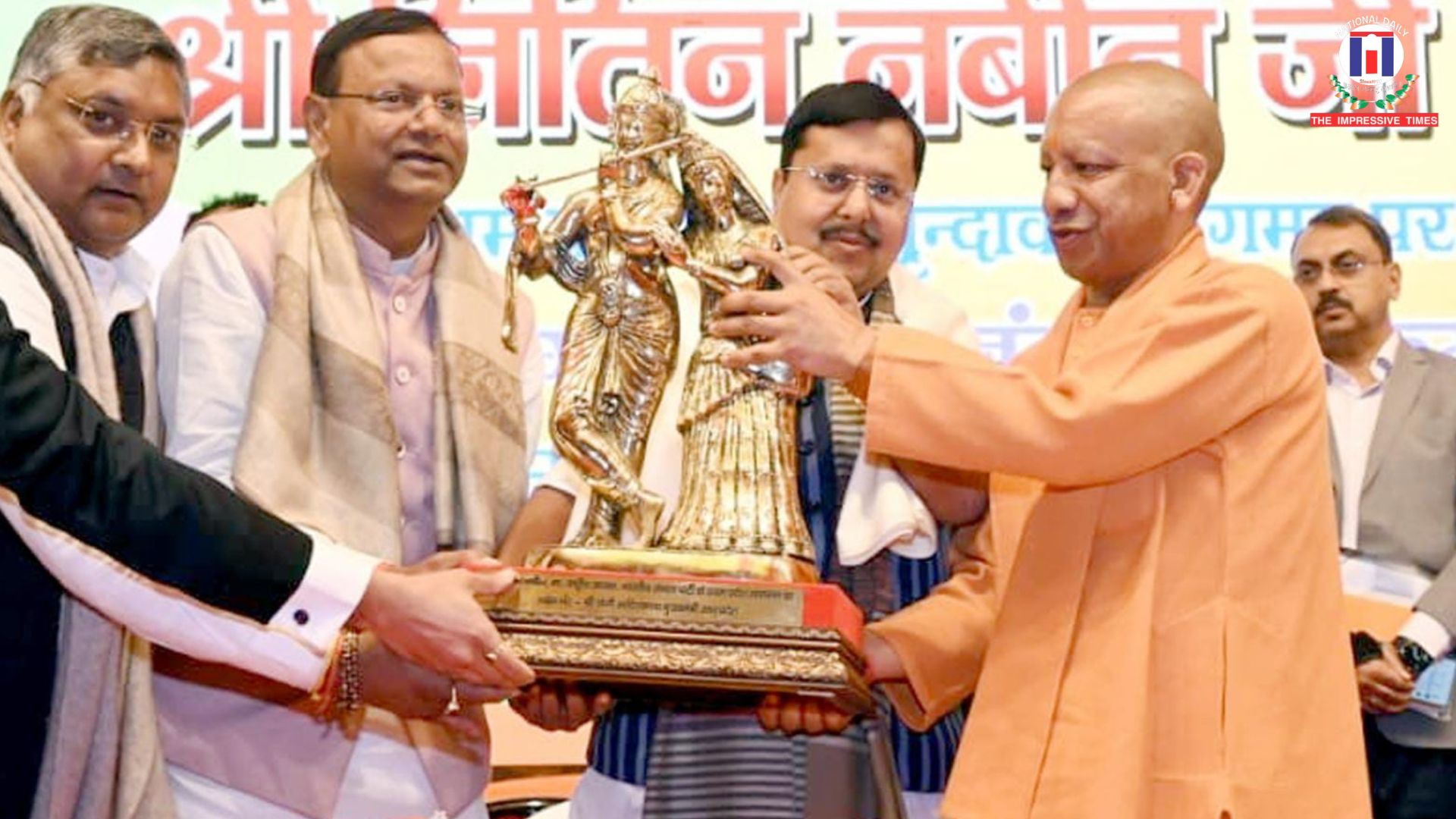 Chief Minister joins the BJP National President to listen to ‘Mann Ki Baat’ in Vrindavan