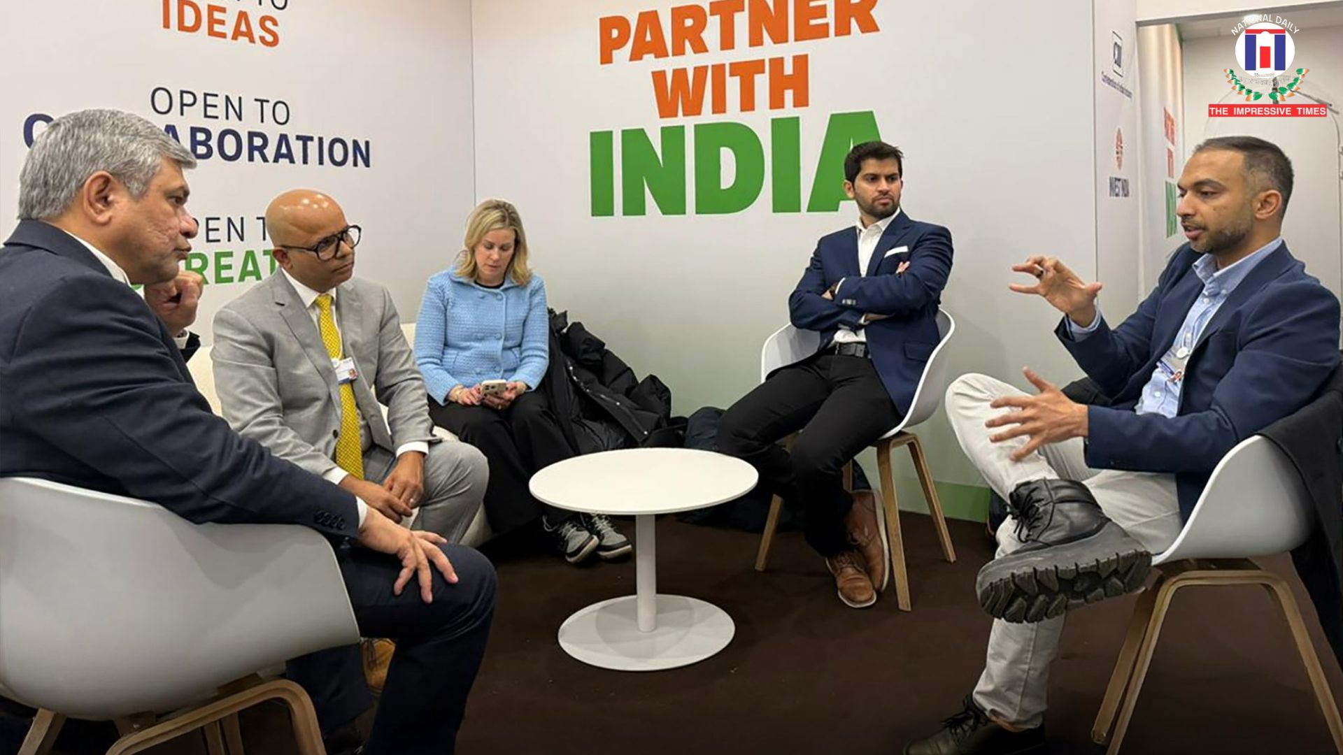 Union Minister Ashwini Vaishnaw Highlights India’s Growth Story at WEF Davos