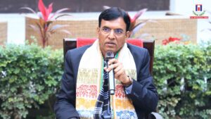 Dr. Mansukh Mandaviya Meets PM-SYM Beneficiaries on Republic Day, Highlights Vision of a ‘Sashakt, Samriddha Bharat’