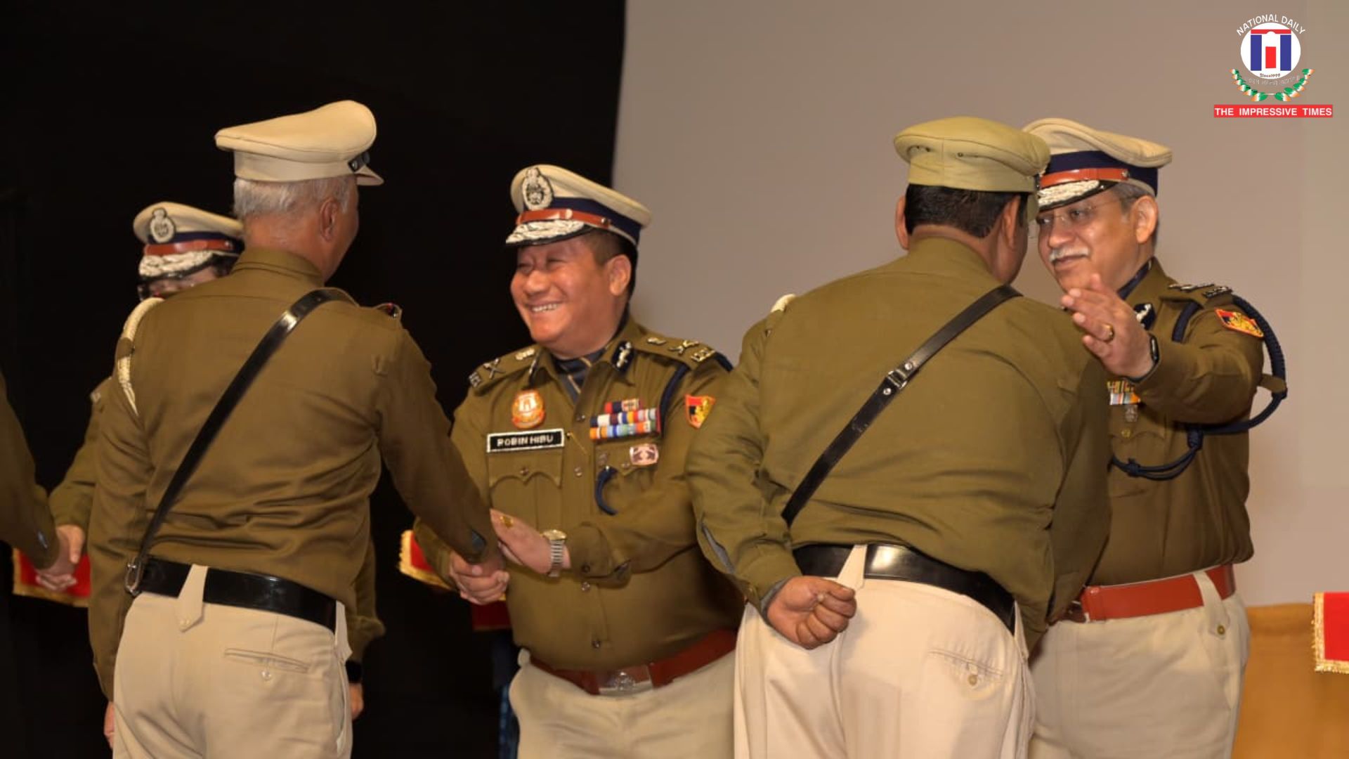Delhi Police Organises Pipping Ceremony at PHQ: 111 Police Personnel Conferred Honorary Ranks on Retirement