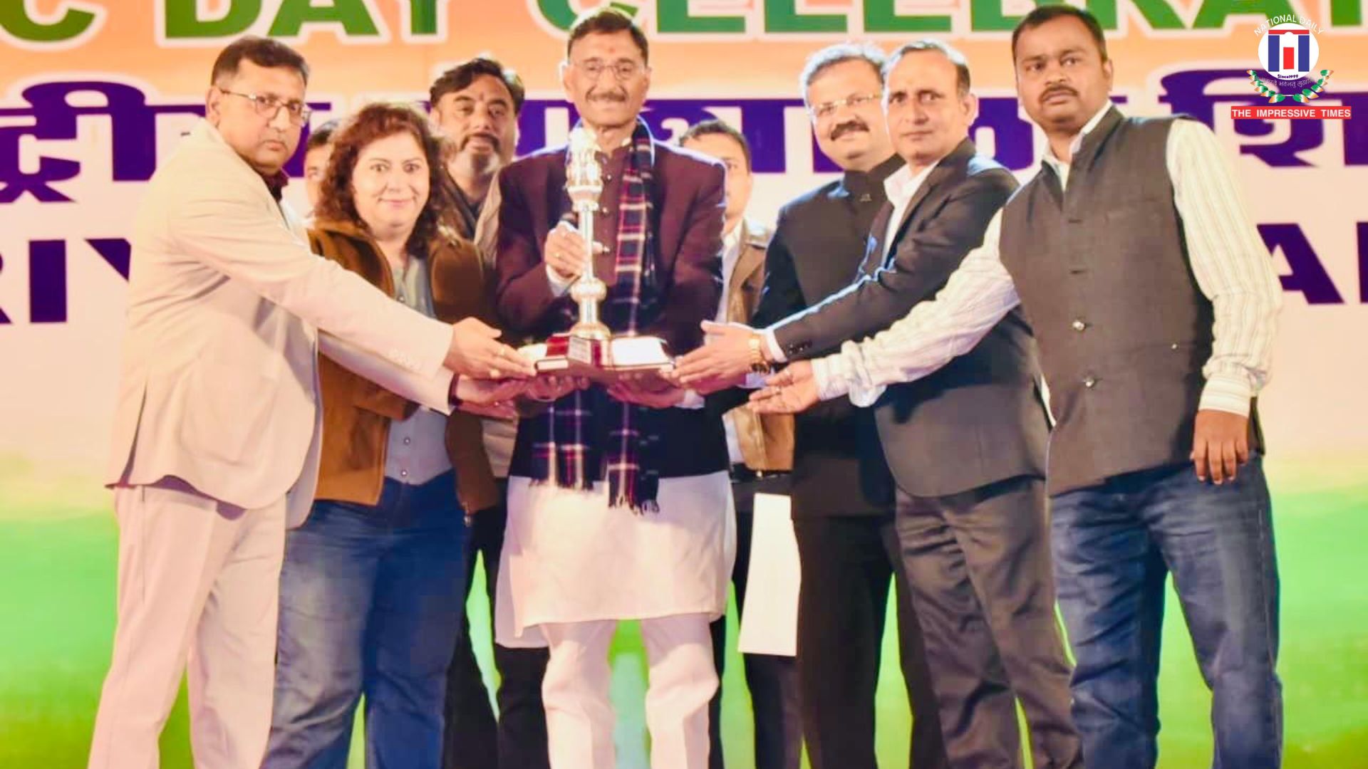 Uttar Pradesh tableau shines on Kartavya Path, secures second place in the Popular Choice category