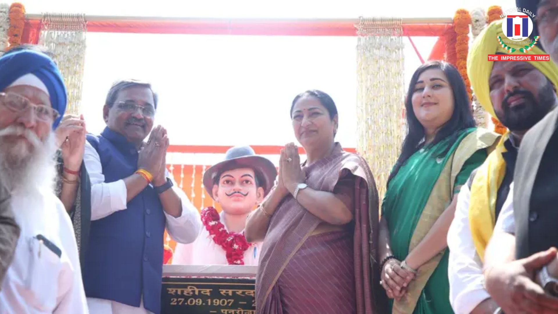 Rekha Gupta Unveils Statue of Bhagat Singh on Shaheed Diwas