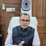 Fatehabad DC Dr. Vivek Bharti Inspects Offices, Health and Exam Centres in Ratia and Nagpur