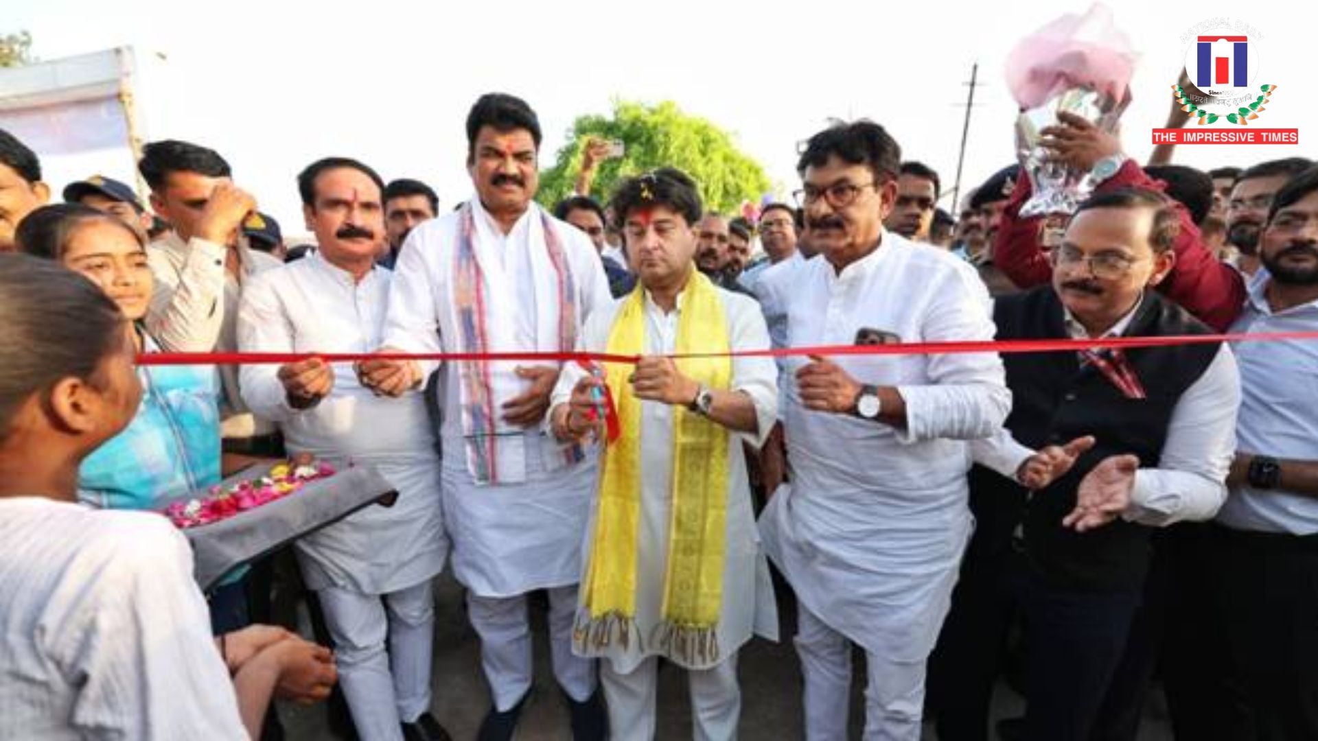 Jyotiraditya Scindia Launches ‘Samriddhi Kendra’ in MP’s Guna to Deliver Digital and Essential Services in Rural Areas