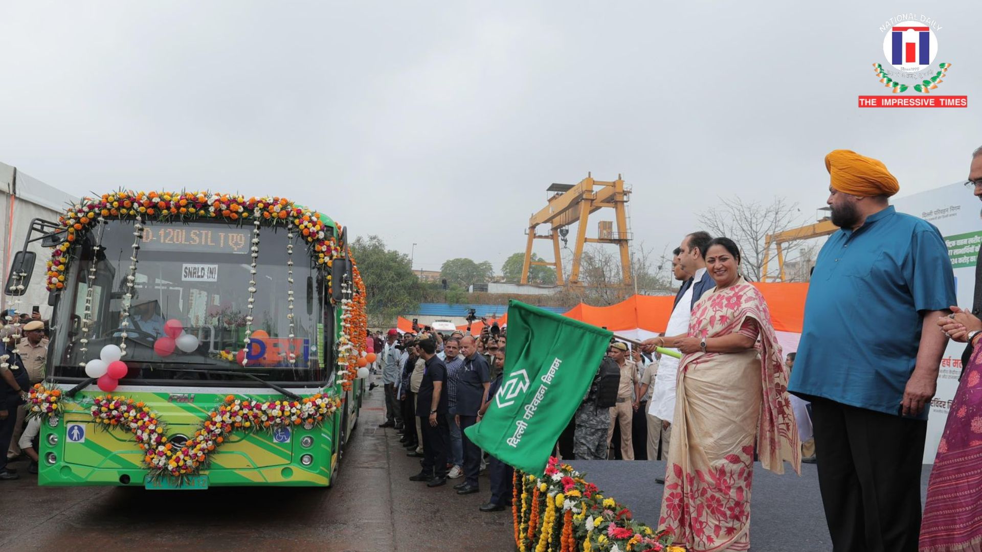 Delhi CM Rekha Gupta Flags Off 300 EV Buses, Launches Key Transport Projects to Boost Clean Mobility