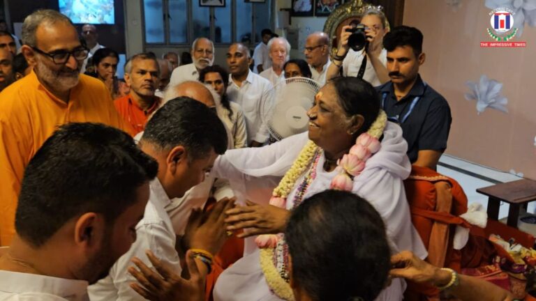 Union MoS for Jal Shakti Raj Bhushan Chaudhary Seeks Blessings of Mata Amritanandamayi Devi, Reviews Water Management Research in Kerala