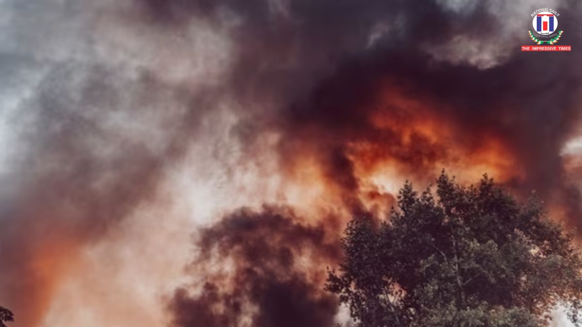 Texas Oil Well Blast Sends Fireball Into Sky as Emergency Crews Rush to Etoile