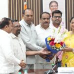 CM Rekha Gupta Engages Sanitation Workers in Open Dialogue and Promises Enhanced Safety and Rights