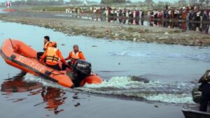 “No Time to React”: Survivors Describe Moment Boat Flipped in Yamuna