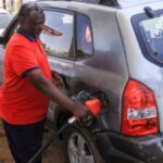 Oil Shock Puts Singapore on Edge as Central Bank Weighs Policy Tightening Move