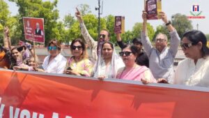 Sampurna Leads Human Chain at India Gate to Support Women’s Reservation Law
