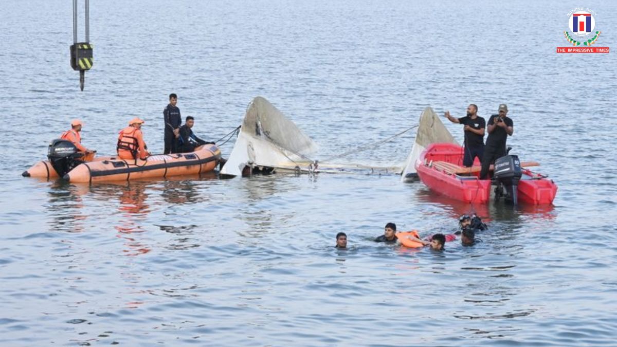 Tragedy at Bargi Dam: Woman Found Embracing Child in Sunken Boat Wreck