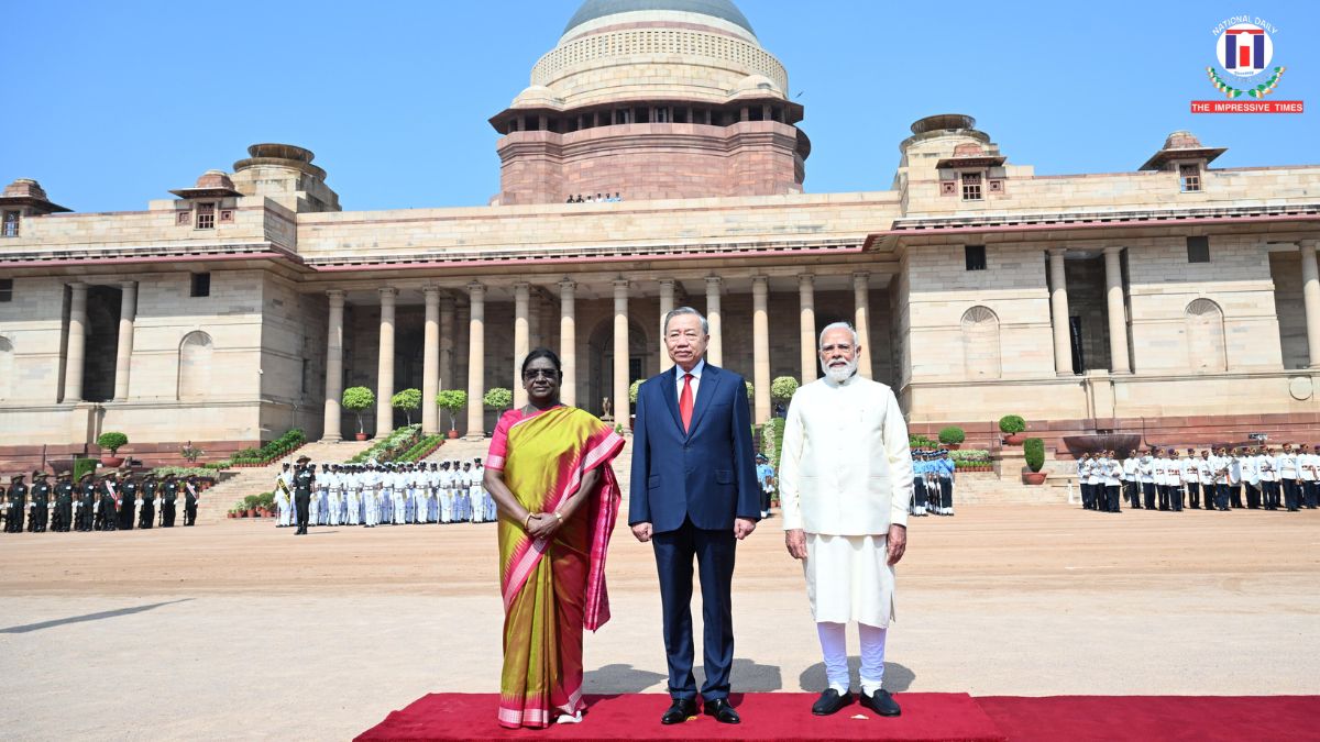 President Droupadi Murmu Welcomes Vietnam President To Lam on Historic First State Visit to India