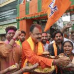 Jhalmuri Takes Centre Stage at BJP’s First Bengal Swearing-In Ceremony