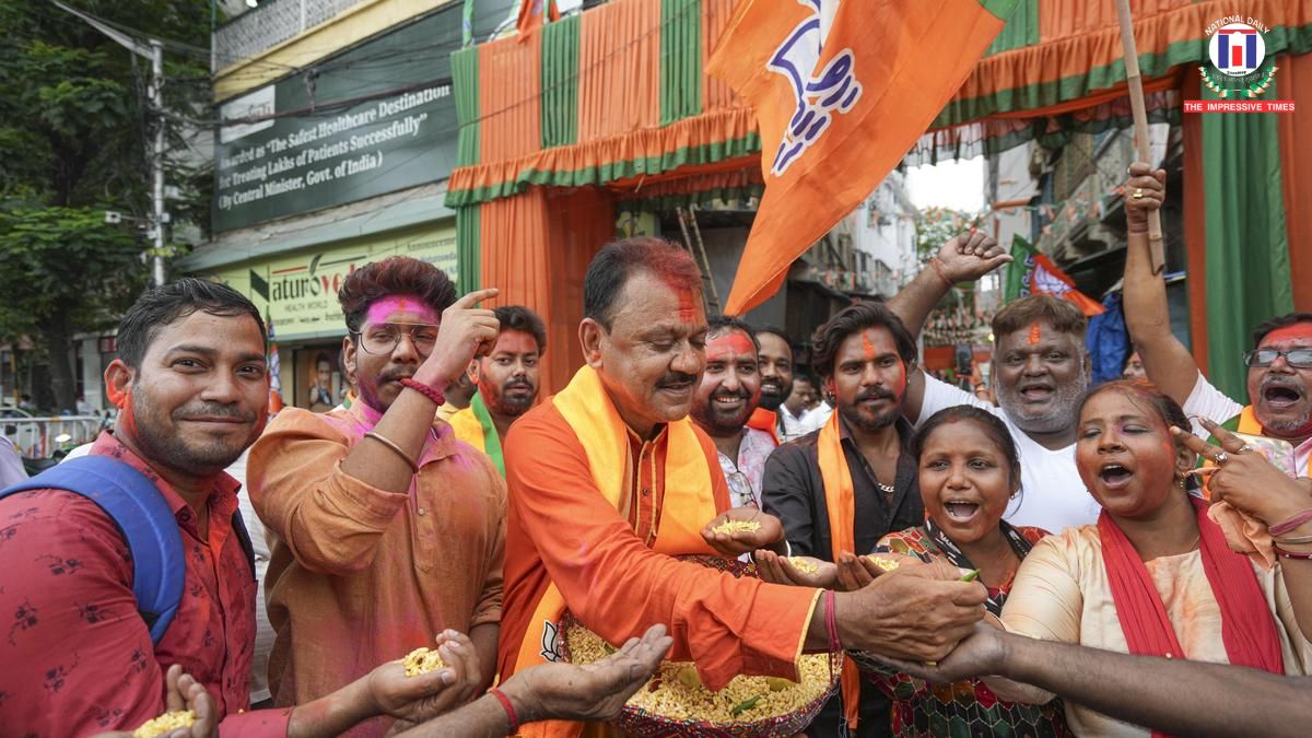Jhalmuri Takes Centre Stage at BJP’s First Bengal Swearing-In Ceremony