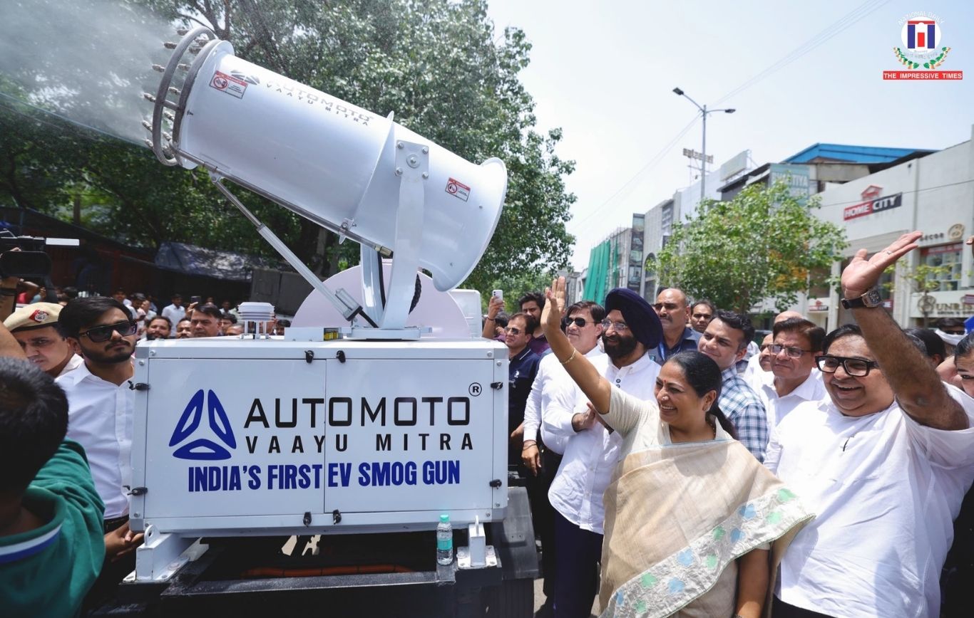 CM Rekha Gupta Inspects Indigenous Air Purification Technologies to Combat Pollution