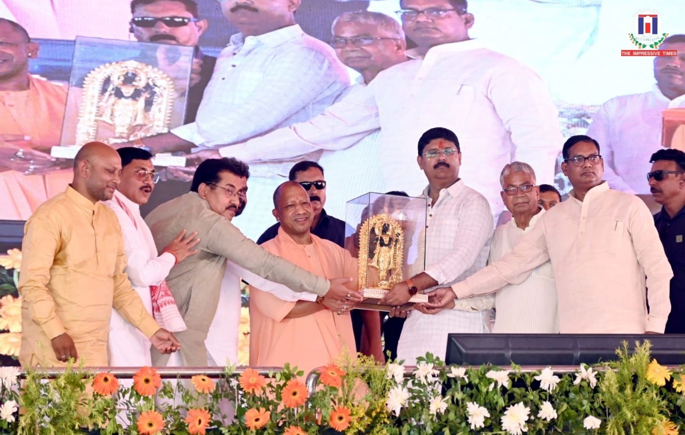 Yogi Adityanath Unveils ₹208 Crore Development Push to Transform Maharajganj into New Growth Hub