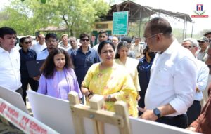 CM Rekha Gupta Conducts Surprise Inspection in Burari, Pulls Up Officials Over Poor Conditions at DTO Office, Orders Immediate Restoration of Basic Facilities