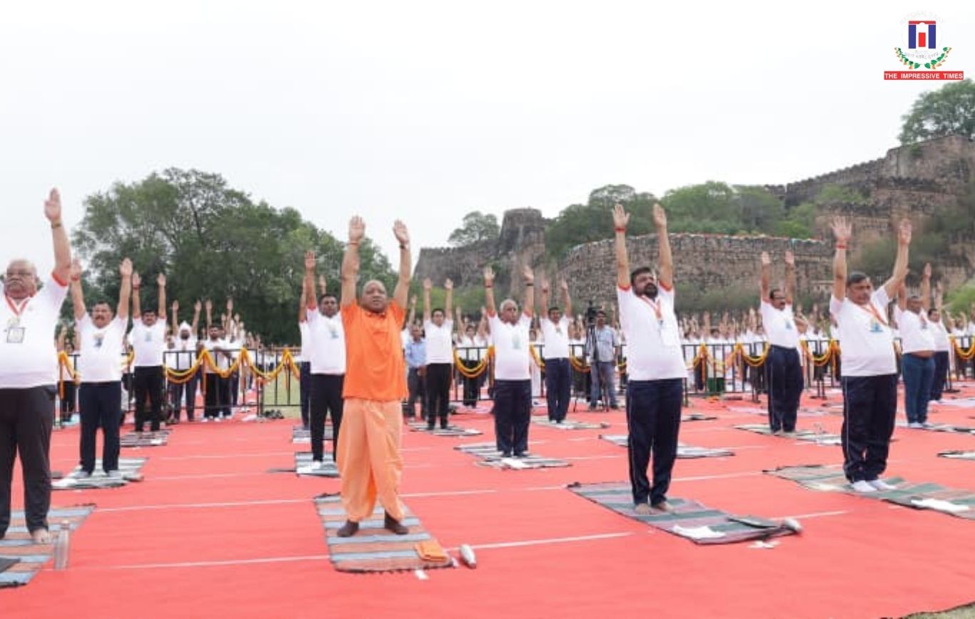 Yogi Adityanath Leads Grand Yoga Day Celebrations in Jhansi