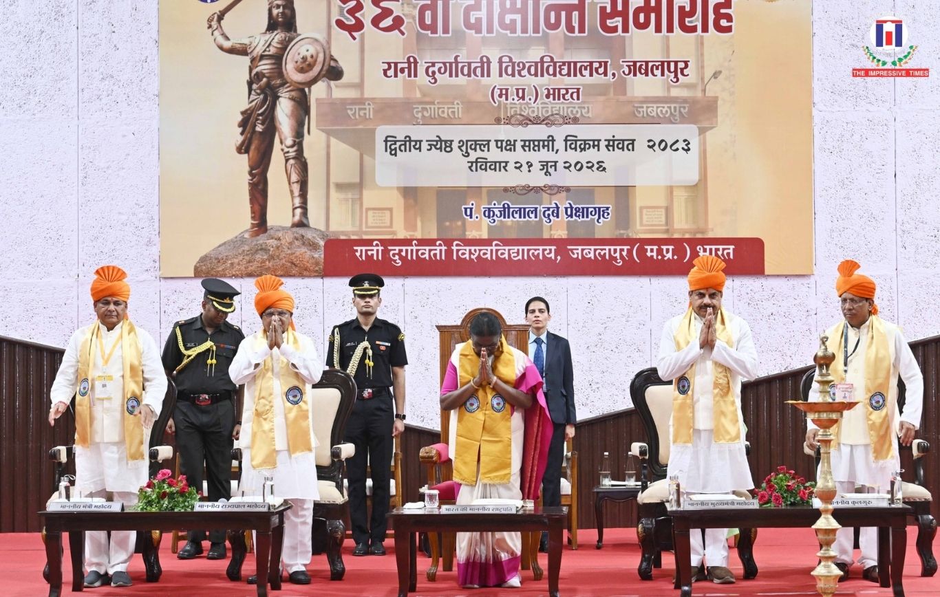 President Murmu Calls on Youth to Use Education for Social Good at Rani Durgavati University Convocation