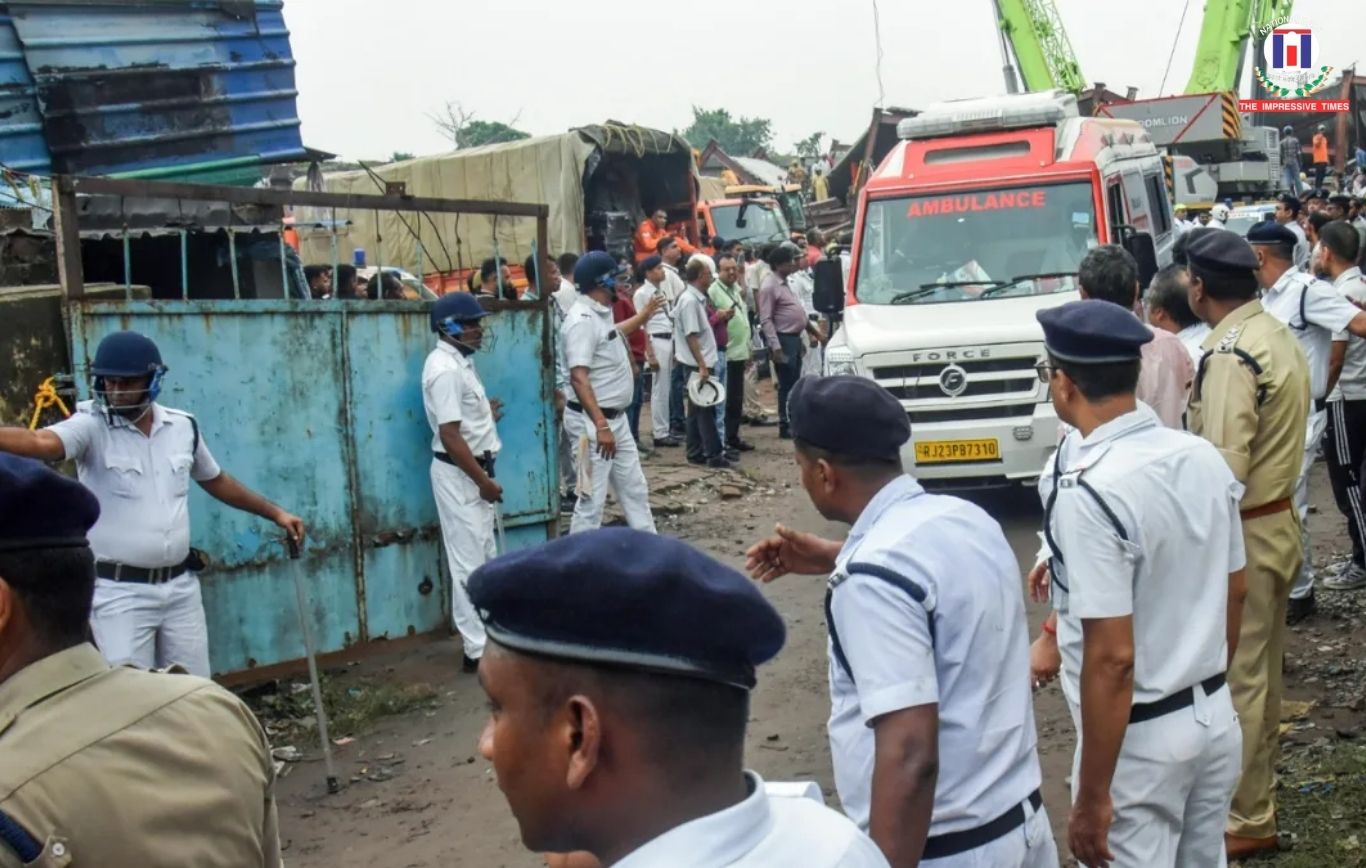PM Modi Condoles Kolkata Mishap Victims, Announces ₹2 Lakh Ex-Gratia for Families of Deceased