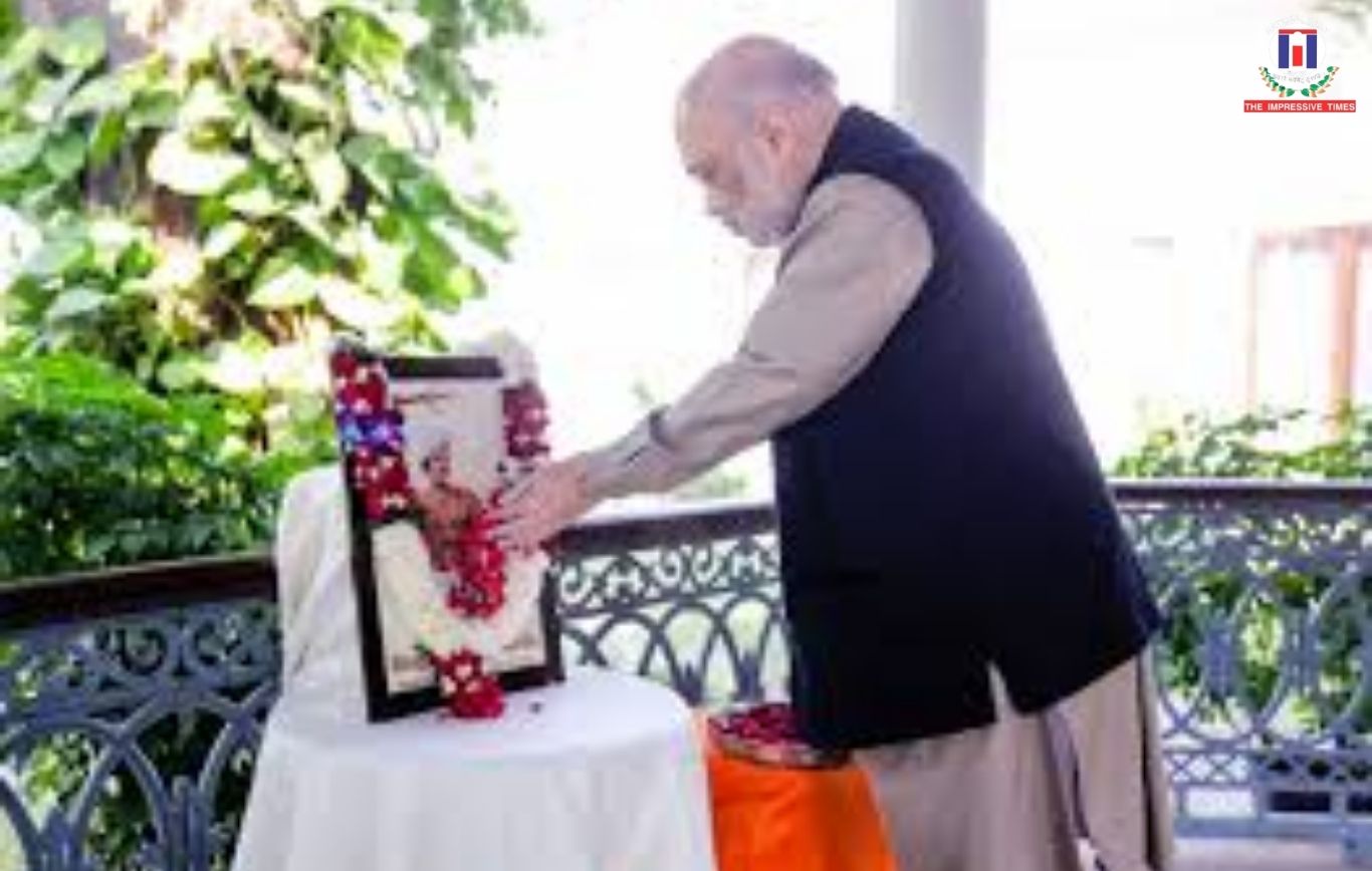 Amit Shah Pays Tribute to Bhagwan Birsa Munda on Death Anniversary