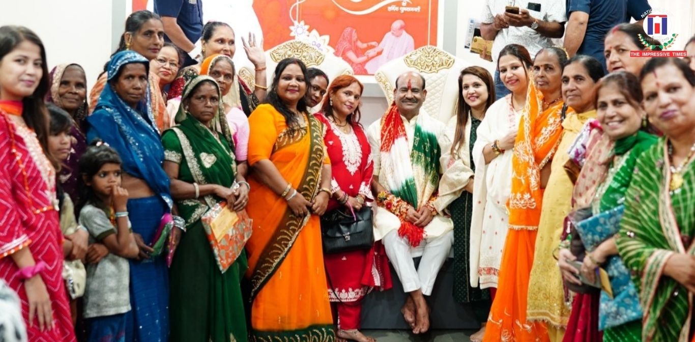 Lok Sabha Speaker Om Birla Celebrates Raksha Bandhan with ‘Ladli Behnas’ in Kota