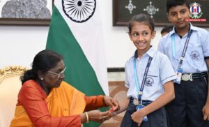 President Murmu Celebrates Raksha Bandhan with Students at Rashtrapati Bhavan, Calls for Protection of Trees