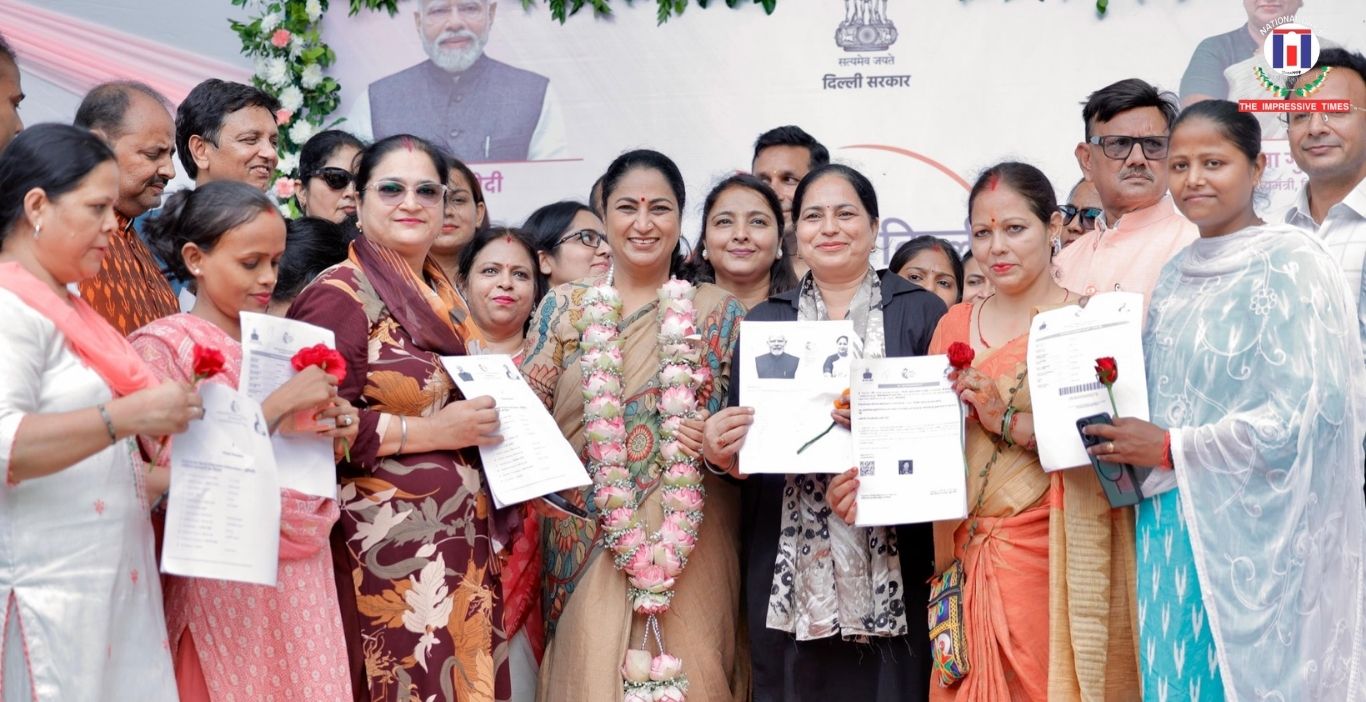 Delhi CM Launches Lakshmi Yojna Portal for Women