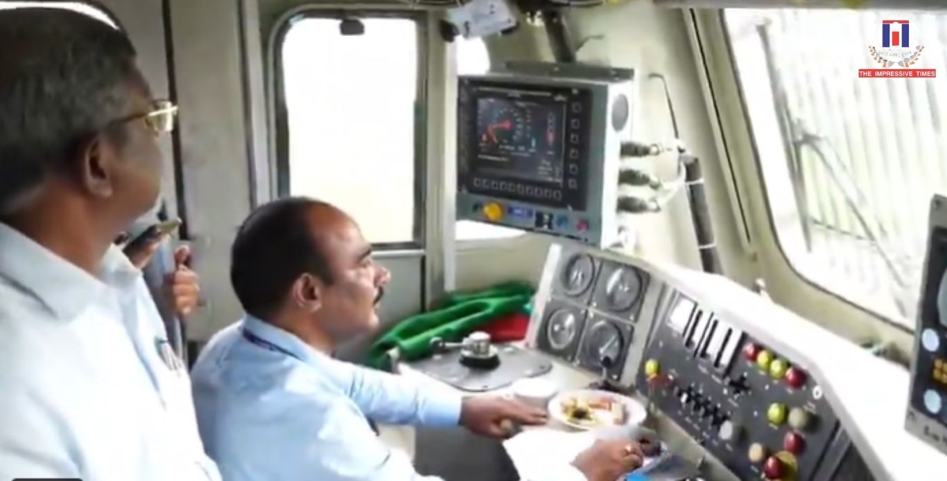 Indian Railways Deploys KAVACH 4.0 on South Central Railway, Upgrades Safety System
